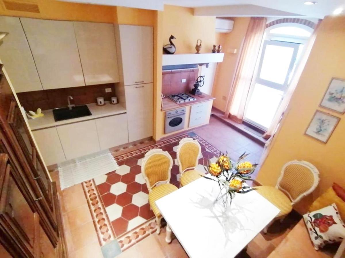 شقة Luxury House Il Borgo Antico كاسال ماريتيمو المظهر الخارجي الصورة